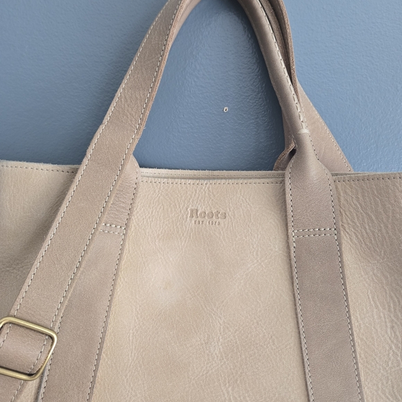Roots Beige Leather Tote Bag Crossbody Purse - Picture 2 of 8